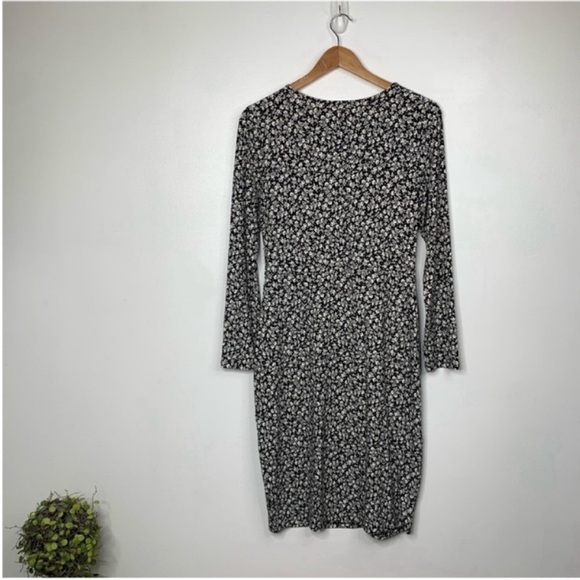 NWT Old Navy Twist Front Dress Black‎ White Floral Women’s Medium Long sleeve - Picture 2 of 10